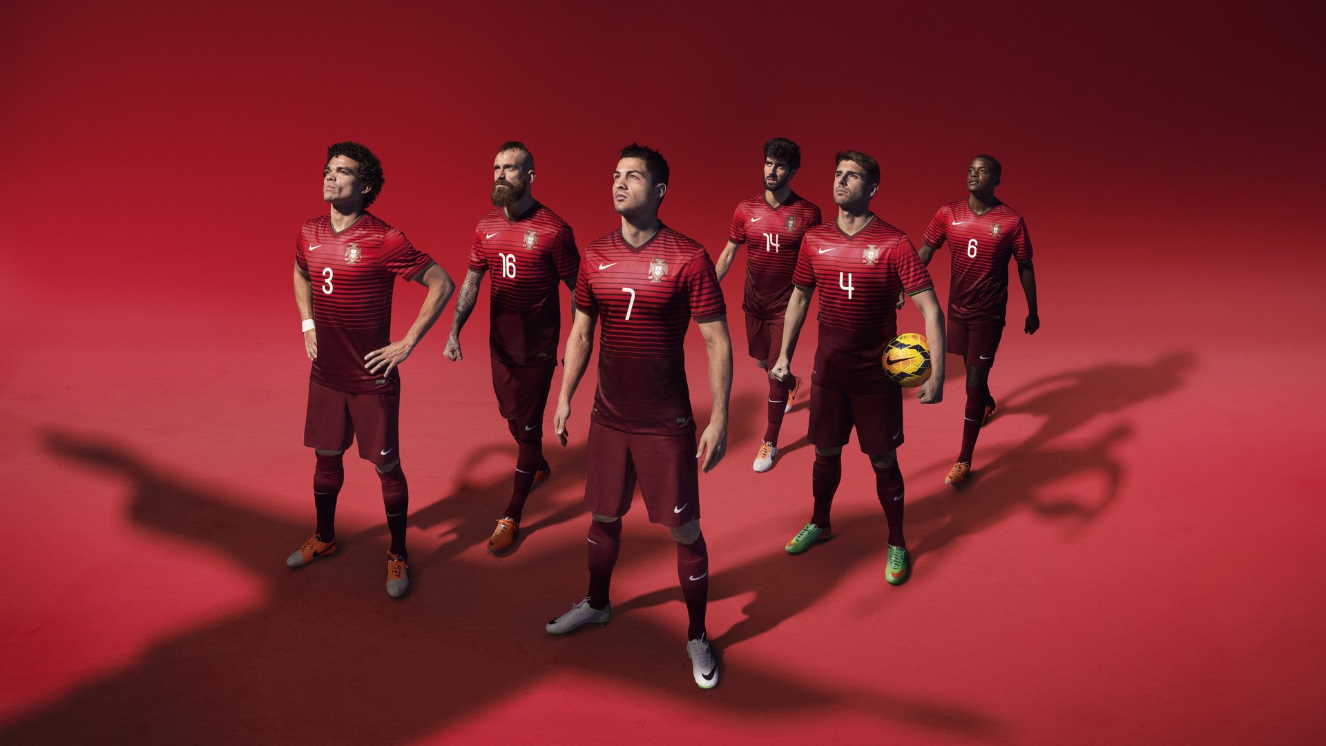 从美加墨世界杯焦点战到步行者淘汰雄鹿，体育叙事中的唯一性瞬间